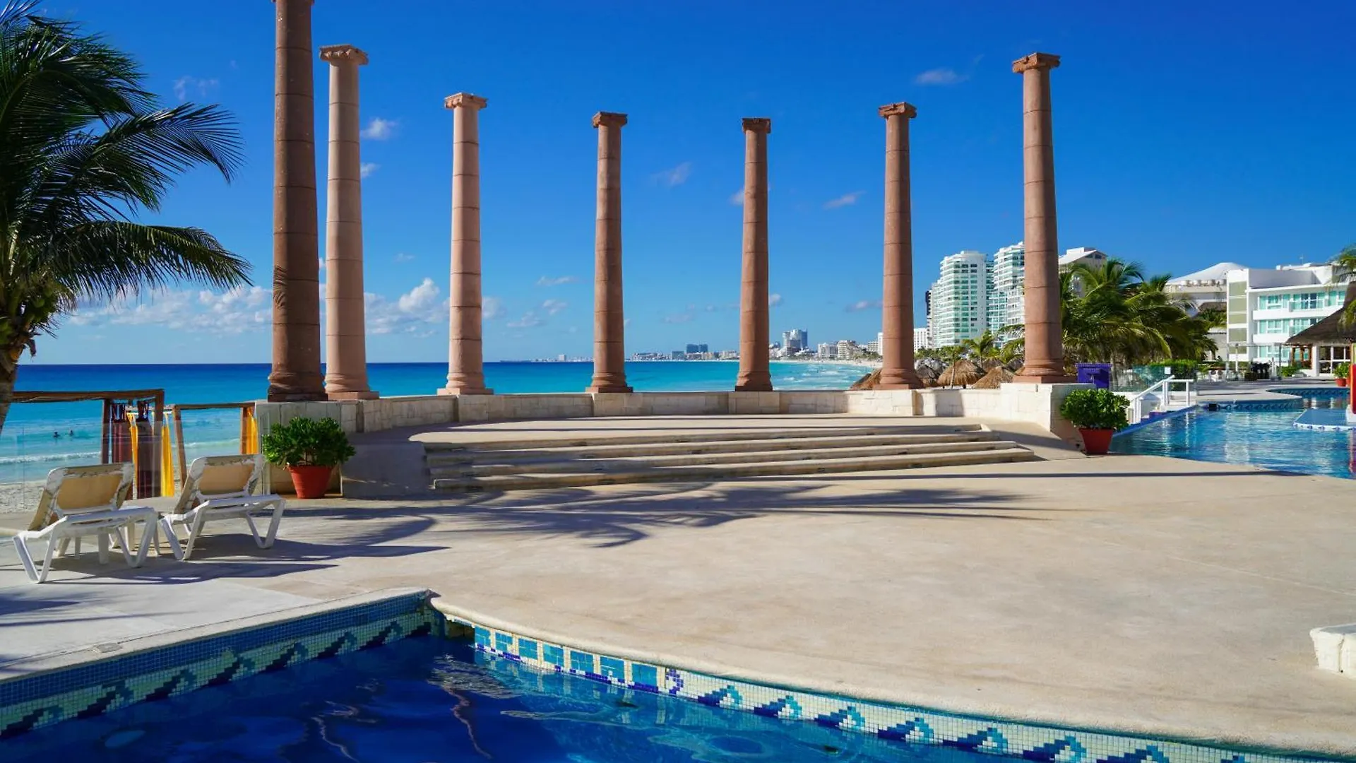 Krystal Cancún Resort