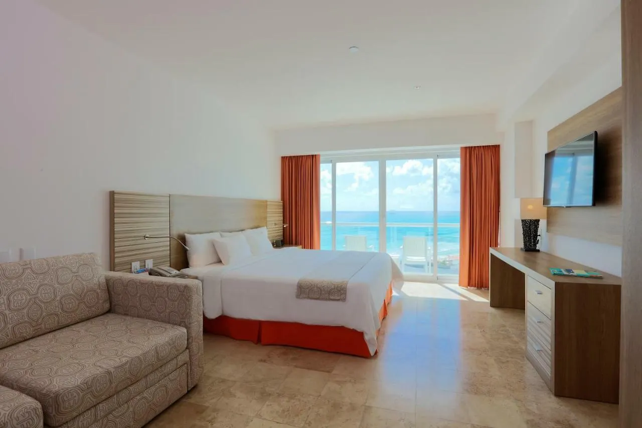 Krystal Cancún Resort