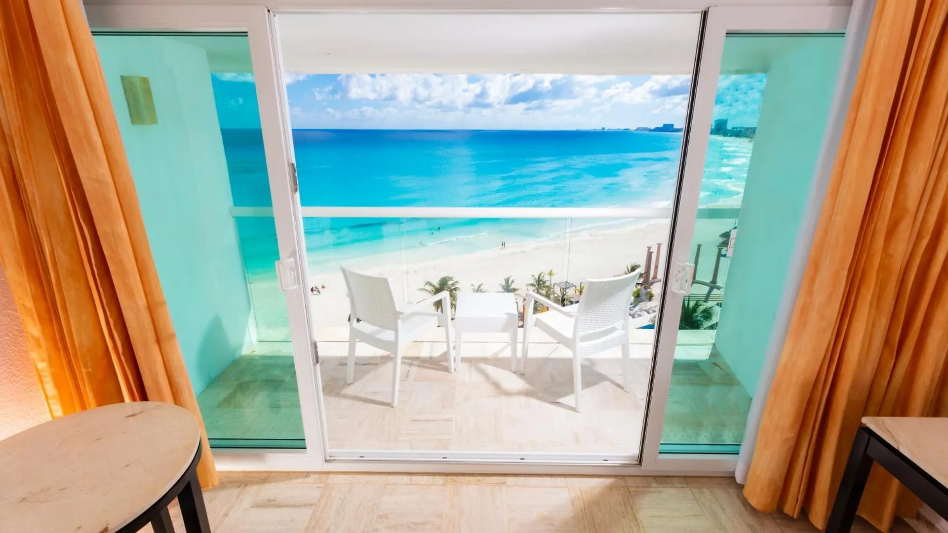 Krystal Cancun Resort