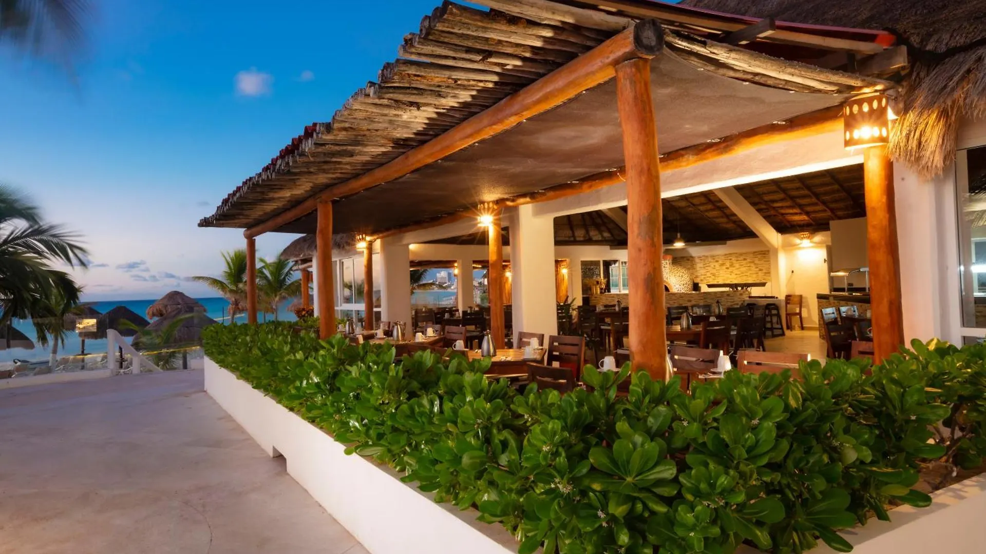 Krystal Cancún Resort