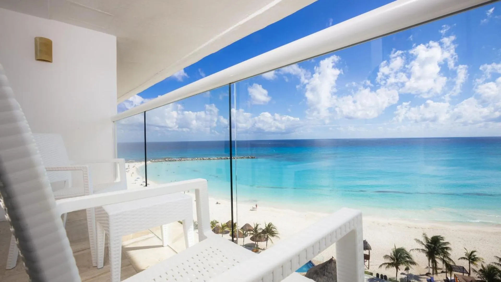 **** Resort Krystal Cancun Mexico